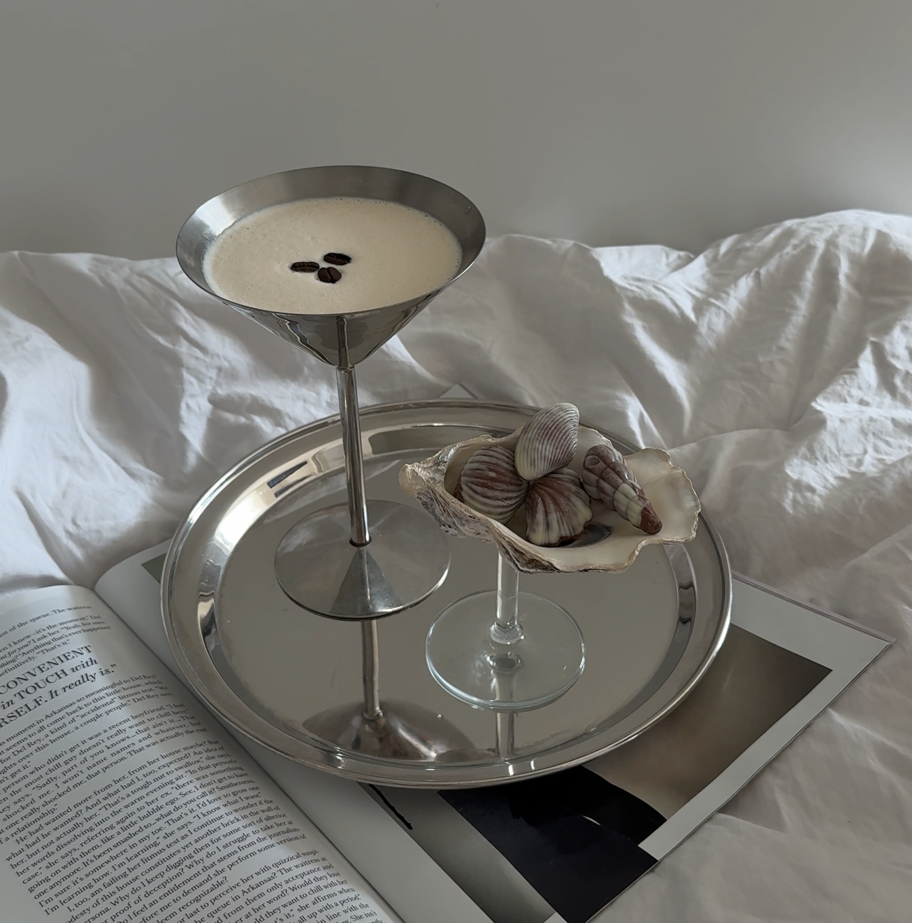 Oyster Decorative Dish on Stem